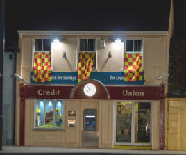 Lots of red and yellow around Castlebar in support of Castlebar Mitchels v St Vincents in the All-Ireland Club Football Final. Click above for more Castlebar colour.