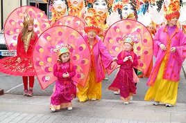 Sean Smyth has photos from the Fleadh Cheoil Pageant. Click on photo to view his new gallery.