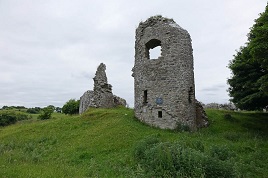 some photos of the 13th Century Ballylahan Castle ruins. Click on photo to view.