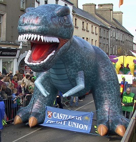 Jack Loftus has a final batch of photos from the parade - featuring Dinosaurs and Dragons plus a large Spiderman. Click above to view.