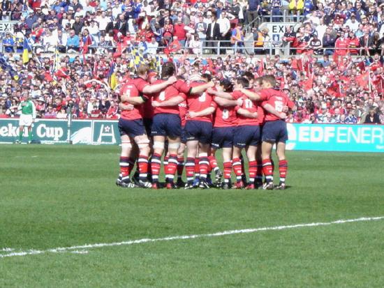 Red Huddle