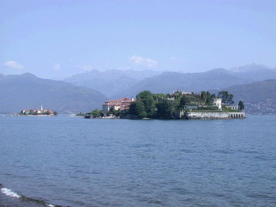 Lake islands