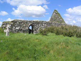 The ancient church site at Kiltullagh near to the Mayo border with Co. Roscommon. Click photo for more details from Mayo Historical and Archaeological Society.
