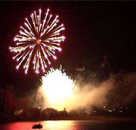 Jack Loftus has uploaded some photos of the spectacular Roolaboola Fireworks. Click photo for more.