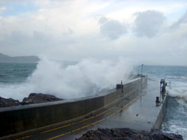 Dee Kinsella braved the elements to snap this monster wave hitting Roonagh Pier yesterday in the teeth of the storm. Click photo for an enlarged image.