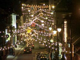 Jack Loftus photographed the town's Festive Christmas Lights. Click photo for a Christmas walk through the town.