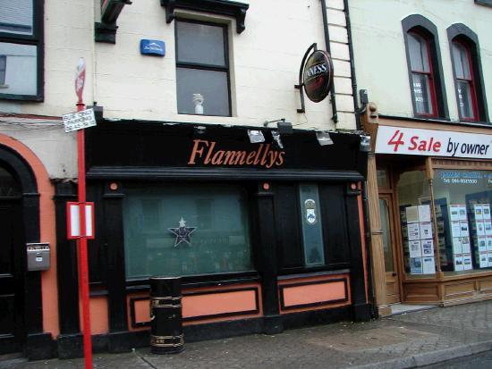 Flannellys and 4 Sale by Owner