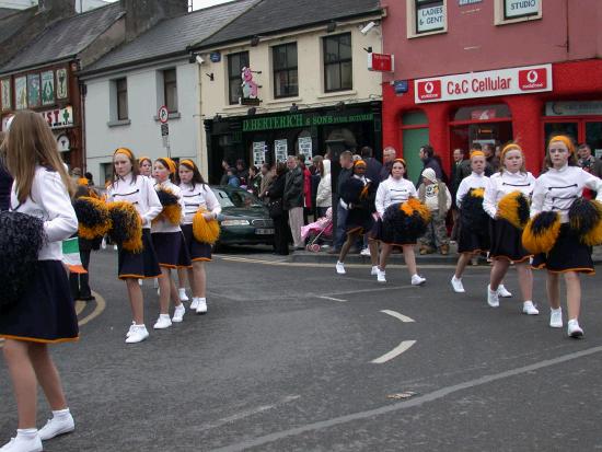 St Patrick's Day Parade 2006 - Market Square Castlebar