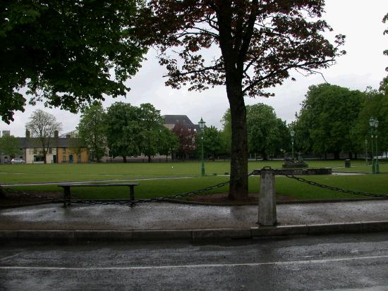 Across the Mall photo taken from outside the Imperial Hotel on a wet Sunday evening
