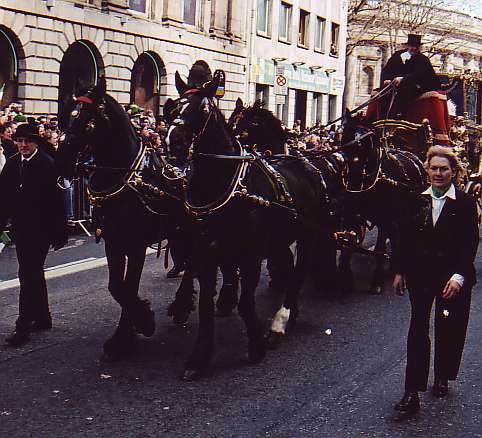 HorseCarraige01.jpg