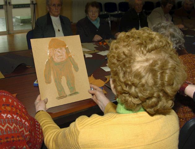 Breda Murphy presenting a visual arts workshop in Balla Community Centre, part of the Arts Office Bealtaine Celebrating Creativity in Older Age. Bridie Jennings Photo  Ken Wright Photography 2007.