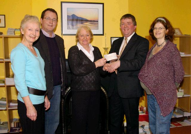 Pictured in Mayo Cancer Support Association Rock Rose Castlebar at a presentation of a cheque for 1,258.10, the proceeds from a Christmas light display outside Kevin's house at Coolegrane Foxford. L-R: Mary Harvey (support Worker), Billy Brogan (support worker), Angela Kirrane (Manager of Services), Kevin Hughes, Ann Horan (therapist). Photo  Ken Wright Photography 2008.  