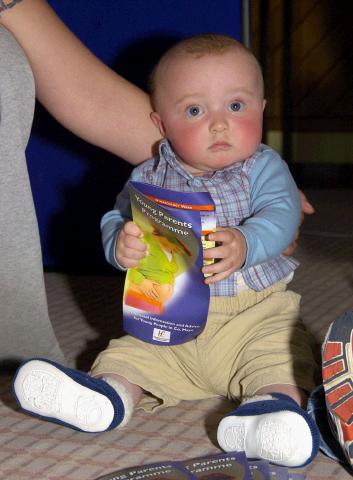 Perusing the Leaflet! at the HSE Young Parents Programme held in Mayo General Hospital Cameron Moran,. Photo  Ken Wright Photography 2007.  