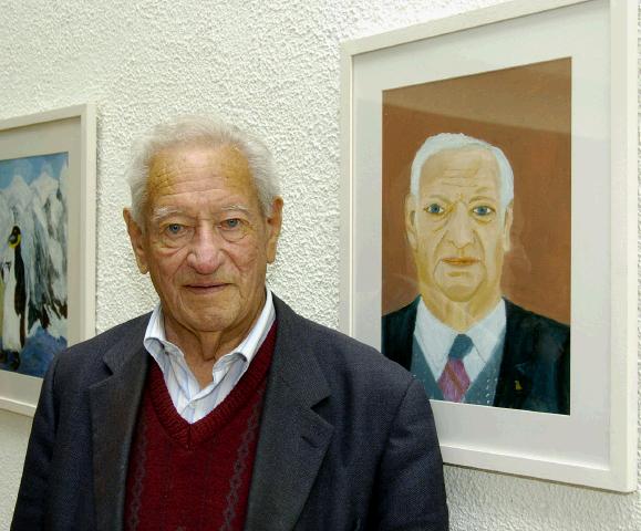 Pictured in the Linenhall Arts Centre Castlebar the Autumn into Summer Art Exhibition by a group of artists from the Sacred Heart Home Castlebar which was opened by Deirdre Walsh (Arts Programme Co-ordinator HSE West). Tony Mulloy pictured with a portrait of himself by his wife Bridie Mulloy. Photo  Ken Wright Photography 2007 

