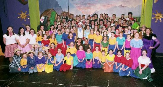 The Full Cast of Panto at the OK Coral
