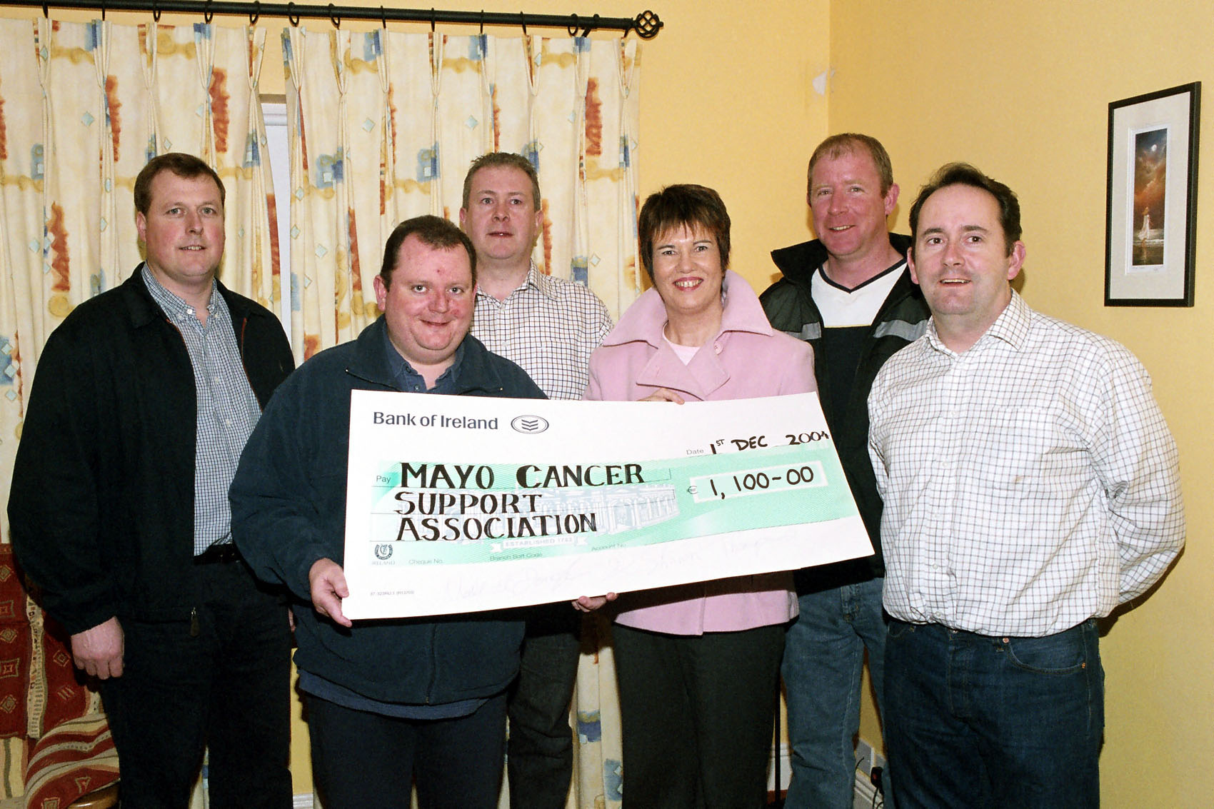 Presentation of a cheque for 1,100 to Christine Collins co-ordinator Mayo Cancer Support Association, the proceeds from the St. Geralds College Class (1978-1984) Reunion held in Breaffy House Hotel & Spa on 20th November, L-R: Kevin Durcan, John OConnor, Declan Durcan, Christine Collins, Barry Campbell and Kevin Swift: Photo  Ken Wright Photography 20004 

