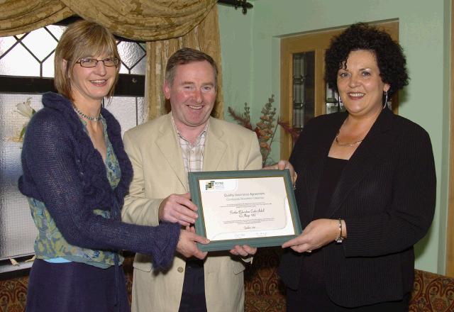 Pictured at a presentation in the Welcome Inn of FETAC Quality Assured certificates by Dr. Katie Sweeney CEO VEC and Joanne Walsh Quality Assurance Co-ordinator L-R: Joanne Walsh, Micheal McNamara Co-ordinator VTOS Achill, Dr. Katie Sweeney. Photo  Ken Wright Photography 2007.