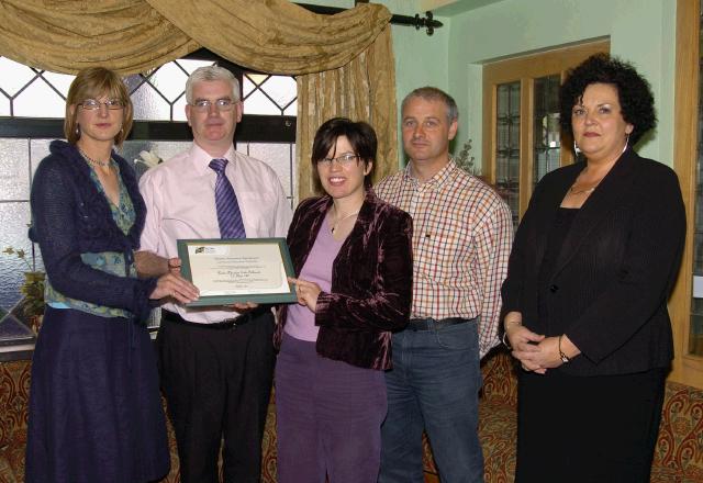 Pictured at a presentation in the Welcome Inn of FETAC Quality Assured certificates by Dr. Katie Sweeney CEO VEC and Joanne Walsh Quality Assurance Co-ordinator L-R: Joanne Walsh, Nicholas OKelly, Beatrice Brophy and  Frank Brady Further Education Centre Ballinrobe, Dr. Katie Sweeney. Photo  Ken Wright Photography 2007.