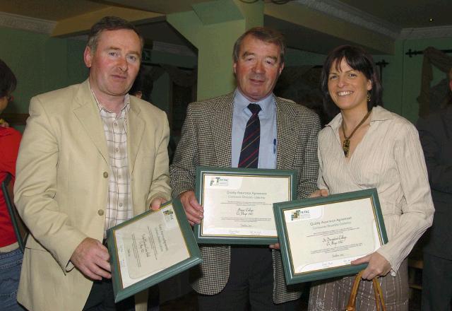 Pictured at a presentation in the Welcome Inn of FETAC Quality Assured certificates by Dr. Katie Sweeney CEO VEC and Joanne Walsh Quality Assurance Co-ordinator L-R: Micheal McNamara, Paddy Walsh, Siobhan Reid .  Photo  Ken Wright Photography 2007.

