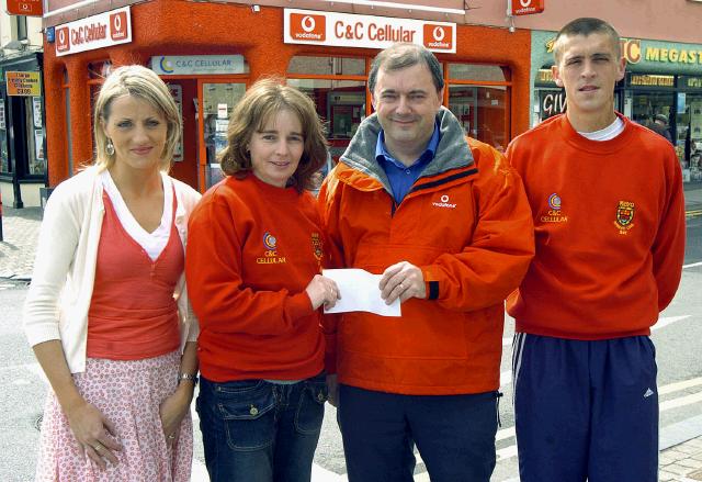Pictured in Castlebar Brendan Chambers C & C Cellular presenting a sponsorship cheque to  Mary Moylette (Treasurer Mayo Athletic Club),  at the launch of Mayo Athletics Club forthcoming road races which will be taking place during the summer, Front L-R:  Marie Mattimoe (Ballina Athletic Club), Mary Moylette, Brendan Chambers, Gerard Kilroy (Chairman Westport Athletic Club),  Joe McNulty (Chairman Swinford Athletic Club), Back L-R: Padraic Kileen (Claremorris Road Race ), Christy OMalley (Hollymount Road race). Photo  Ken Wright Photography 2007.  