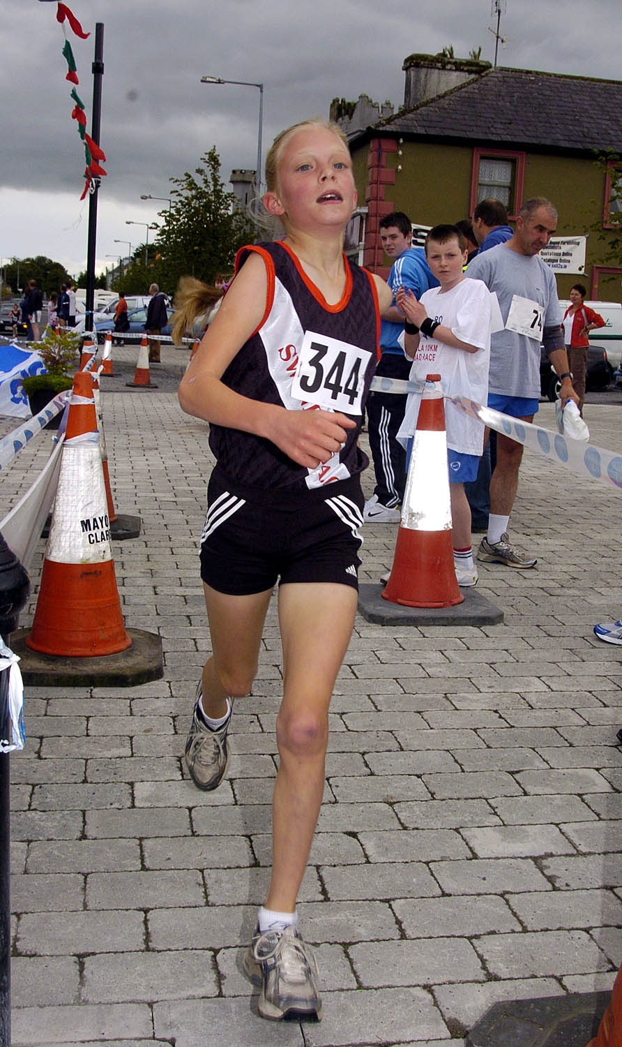 Balla 13th Annual 10K Road Race 2007 Winner in the Girls Junior Section Rosie Hynes first over the finishing line Photo  Ken Wright Photography 2007. 