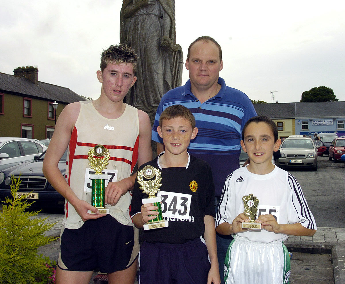 Balla 13th Annual 10K Road Race 2007 Winners in the Boys Junior Section L-R: Daniel Murray 1st , Aaron McLoughlin 2nd , Cormac Blenheim 3rd  pictured with Donagh Gilmartin (Sheebeen Bar Balla Sponsor). Photo  Ken Wright Photography 2007. 