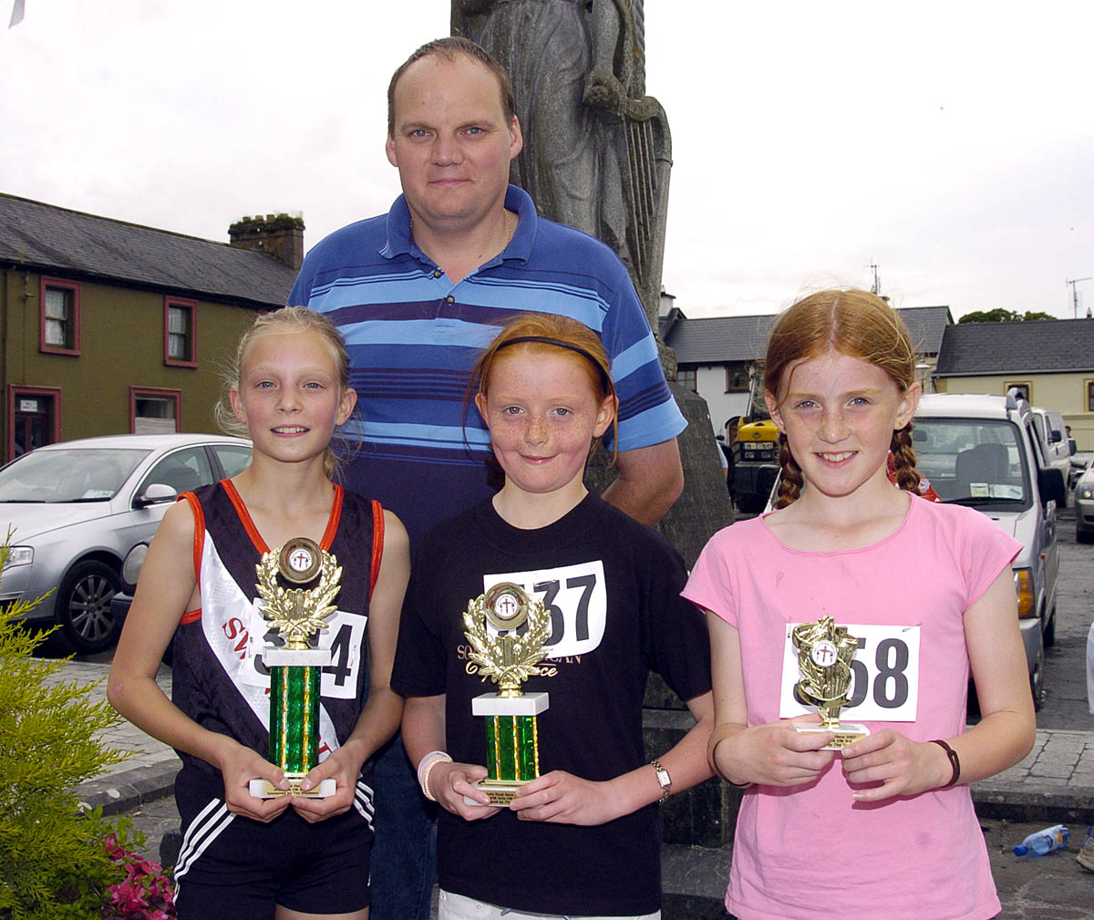 Balla 13th Annual 10K Road Race 2007 Winners in the Girls Junior Section L-R: Rosie Hynes 1st, Rachel McGreal 2nd ,Shauna Smyth 3rd, pictured with Donagh Gilmartin (Sheebeen Bar Balla Sponsor). Photo  Ken Wright Photography 2007. 

