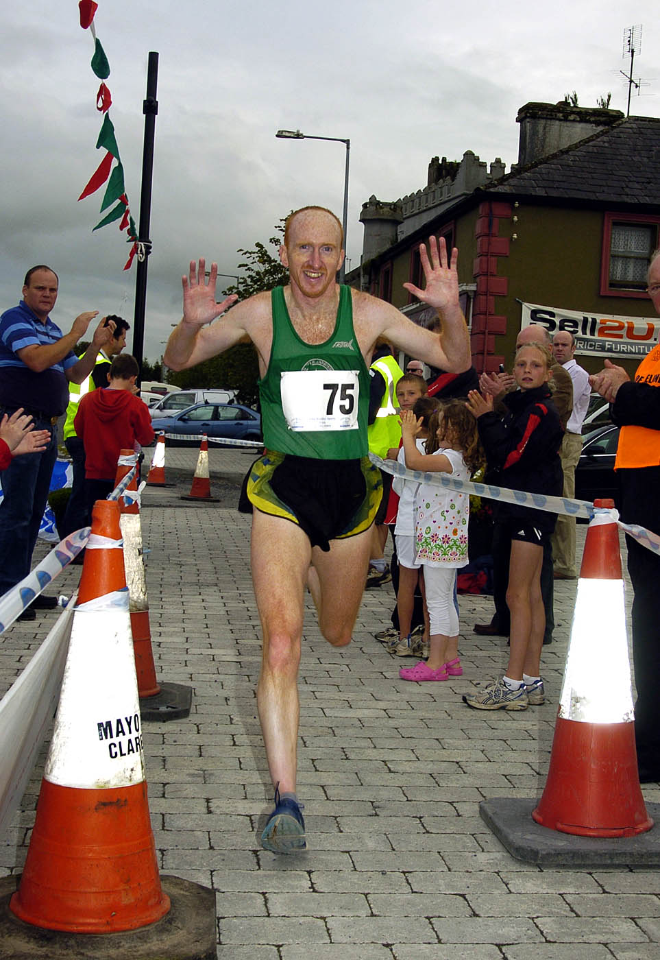 Balla 13th Annual 10K Road Race 2007, Robert Malseed 1st over the finishing line Photo  Ken Wright Photography 2007. 