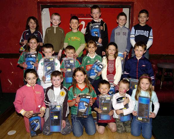 Ballyglass Football Club Youths Awards presentations held in the Squealing Pig Ballyglass Under 8s squad. Photo  Ken Wright Photography 2007