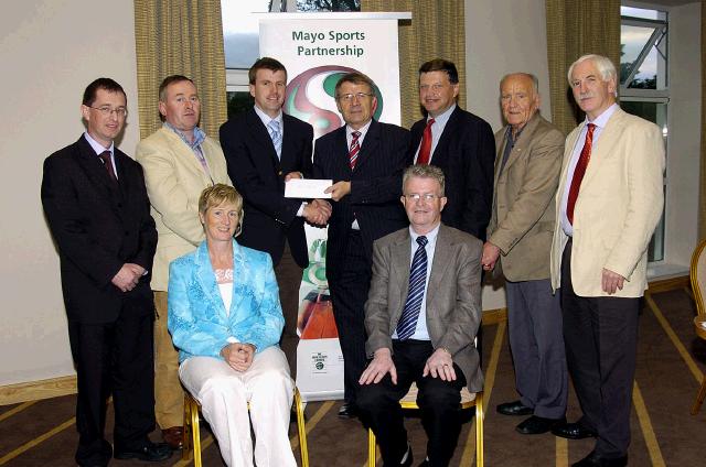 Mayo Sports Partnership 2007 Special Participation Grant Scheme recipients
Pictured in Breaffy International Sports Hotel, Niall Sheridan  representing Claremorris Golf Club receiving his cheque from the members of the Mayo Sports Partnership Board Front L-R: Teresa Ward, Tony Cawley, Back L-R: Gerry McGuinness, Micheal McNamara (Mayo County Council), Niall Sheridan, Pat Stanton (Chairman Mayo Sports Partnership Board), John OMahony (Mayo GAA Team Manager), Mick Loftus, Bernard Comiskey. .Photo  Ken Wright Photography 2007 
