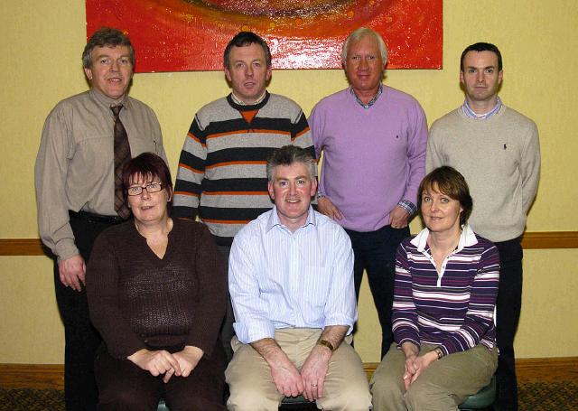 Castlebar Tennis Club Table Quiz held in the Welcome Inn
Members of the organising committee Front L-R: Ann O’Malley, Jerry King (Quiz Master), Monica Joyce. Back L-R: John O’Donohue (Chairman Castlebar Tennis Club), Finian Joyce, Pat Docherty, Kevin Egan (Men’s captain Castlebar Tennis Club). Photo © Ken Wright Photography 2007