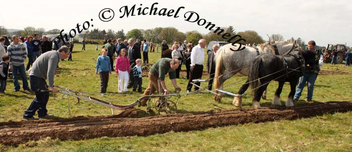 Gerry Reilly, Claregalway guides the Plough and  Pat Quinn Corofin  leads the horses while James Kilgarriff Headford lends a hand at the 2009 Mayo County Ploughing Championships at Claremorris.Photo:  Michael Donnelly