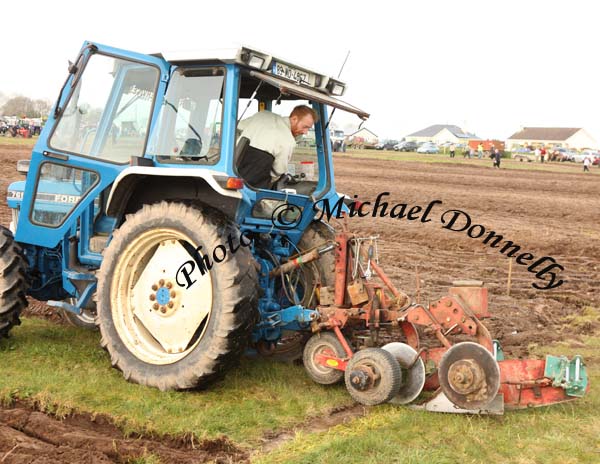 Gerard Canny Kilmaine in action at the 2009 Mayo County Ploughing Championships at Claremorris. Photo:  Michael Donnelly