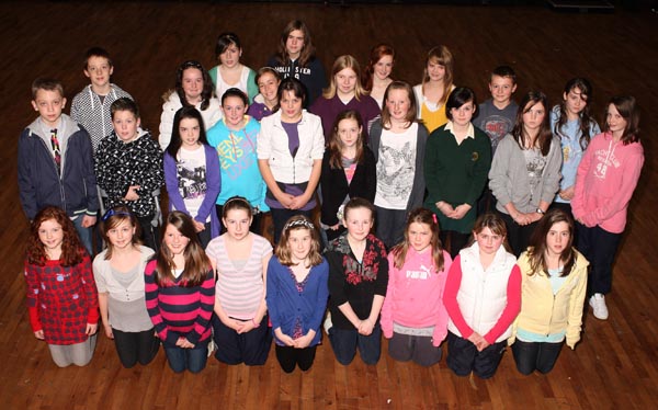 The 11 to 12 years old Junior Chorus of Castlebar Pantomimes  "Sing A Song of Sixpence", from Wed 13th to Sun 17th Jan  in the TF Royal Theatre, Castlebar. Photo: � Michael Donnelly