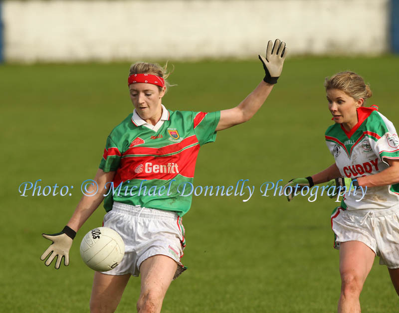  Carnacon's Natasha Beegan setting up an attack in the Tesco Connacht Ladies Gaelic Senior Club Championship final in Canon Gibbons Park Claremorris. Photo: © Michael Donnelly Photography