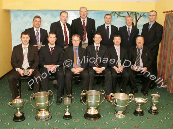 Pictured at the Crossmolina Deel Rovers Dinner Dance in Hiney's Upper Deck, Crossmolina,  back l-r Michael O'Donnell, senior selector; P.J. Hughes club PRO, Cathal Prior, Club Chairman; Thomas Jordan, Senior Manager; Eamon Howley, Senior Selector; Jarlath Cunningham, Senior Trainer.
Front l-r; Vincent O'Boyle, Junior Selector; Kieran O' Boyle Junior Captain, Sean Macil, North Board Chairman, Peadar Gardiner, Senior Captain, Padraic Syron, Junior Manager; Martin Lynn, Junior Selector & Club man of the year. Photo:  Michael Donnelly