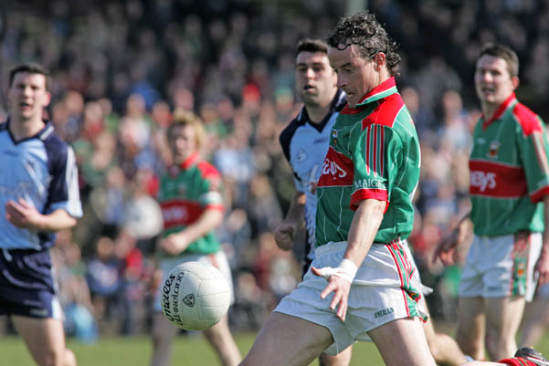 Kevin O'Neill letting fly against Dublin in the 2007 Allianz National Football League Div 1A round 6 in McHale Park Castlebar. Photo:  Michael Donnelly