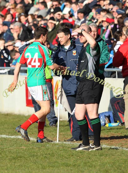 Alan Freeman is called ashore in the Allianz GAA Football National League Division 1 Round 3 in McHale Park, Castlebar. Photo:  Michael Donnelly