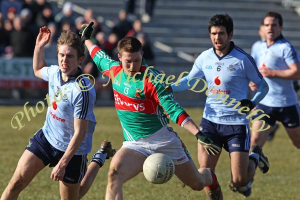 Mayo's Enda Varley sends this ball to the back of the Dublin net in the Allianz GAA Football National League Division 1 Round 3, Mayo v Dublin, McHale Park, Castlebar. Photo:  Michael Donnelly