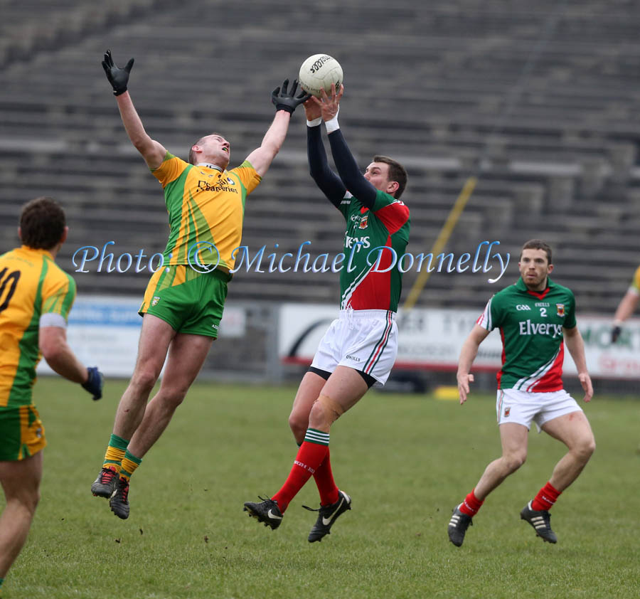 Man of the Match Barry Moran "Cleaning Donegal" at midfield at the 2013 Allianz Football League Div 1 Round 6 in Elverys MacHale Park Castlebar. Photo: © Michael Donnelly