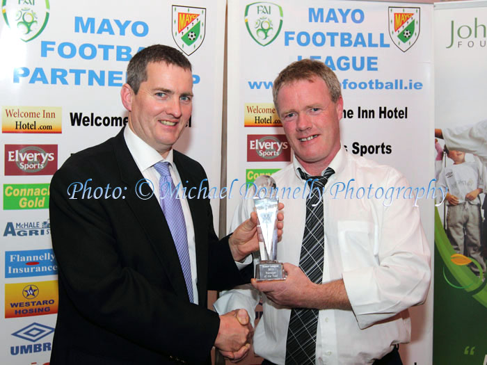 Tom Jennings, Vice-chairman Mayo League presents the Team Manager of the Year  award Sponsored by Umbro to  Jimmy Flannery, Bangor Hibs at the Mayo League Dinner and Presentation of awards in the Welcome Inn Hotel Castlebar. Photo: © Michael Donnelly Photography