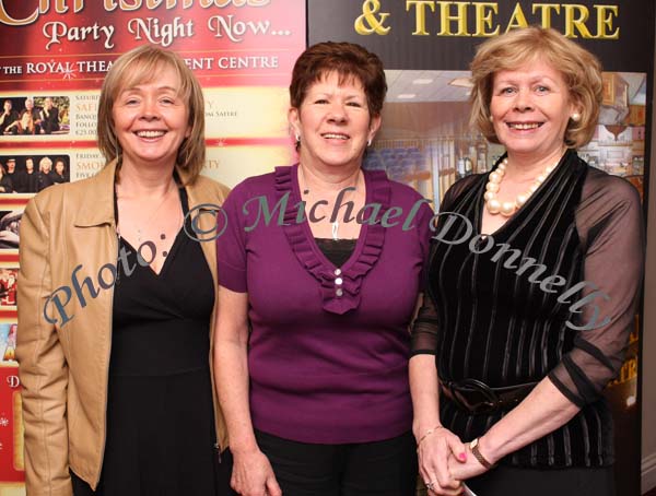 Pictured at Charlie Pride in the TF Royal Hotel and Theatre Castlebar from left:Carmel McGuinn, Charlestown, Mary Sillery, Buncrana, Donegal and Rona McLaughlin, Charlestown. Photo:  Michael Donnelly