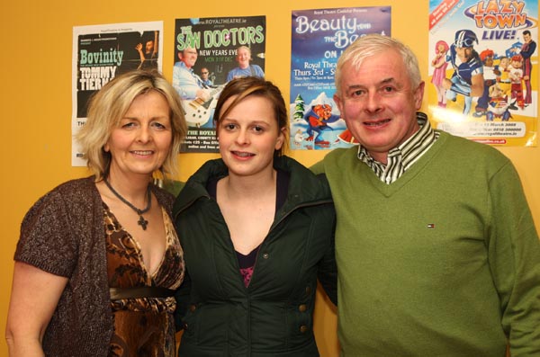 Petula Lisa and Willlie Greene Loughrea, Co Galway enjoying New Years Eve at the Saw Doctors in the TF Royal Hotel and Theatre, Castlebar. Photo:  Michael Donnelly